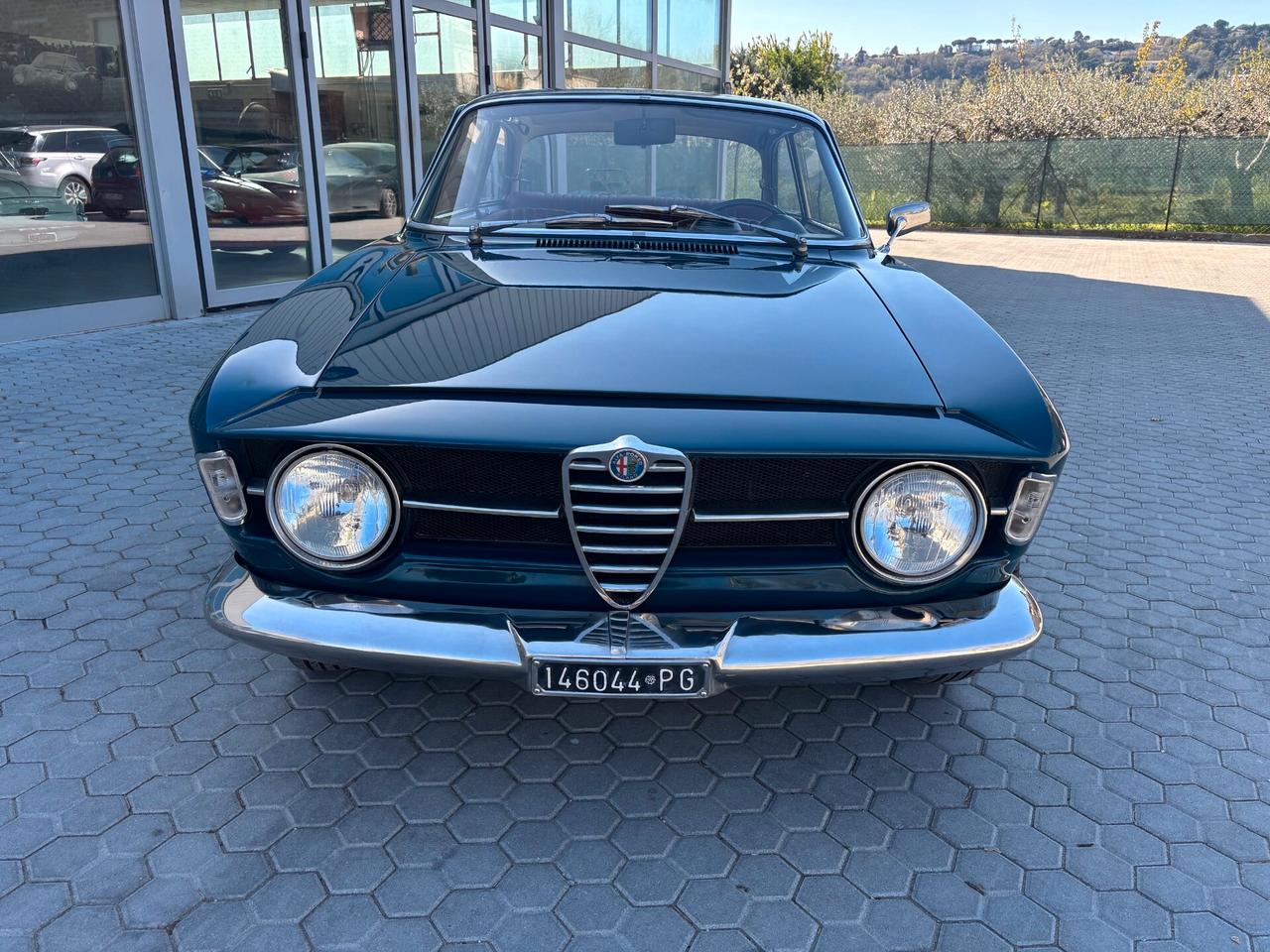 Alfa Romeo GT scalino