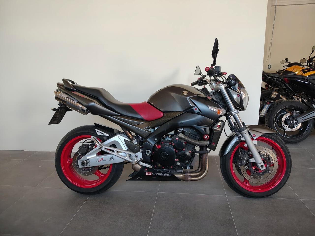 Suzuki GSR 600
