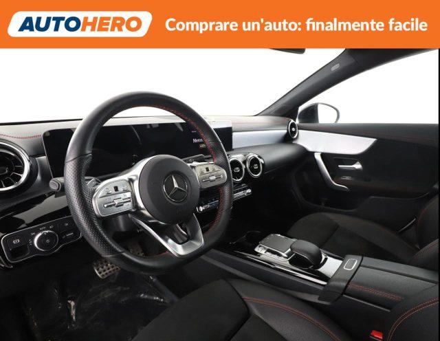 MERCEDES-BENZ CLA 180 Automatic Premium