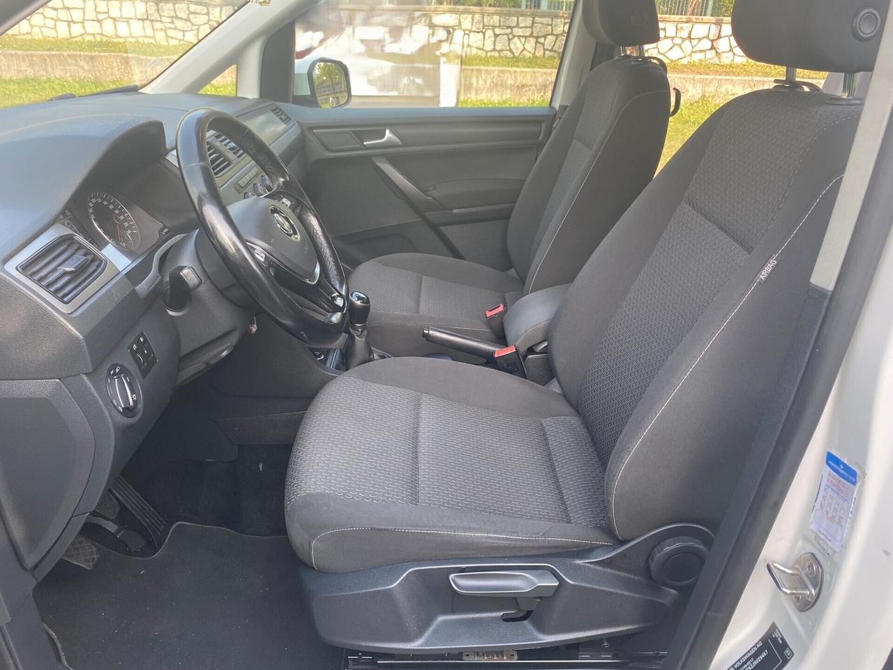 Volkswagen Caddy 2.0 TDI 122cv 4MOTION N1 5 posti