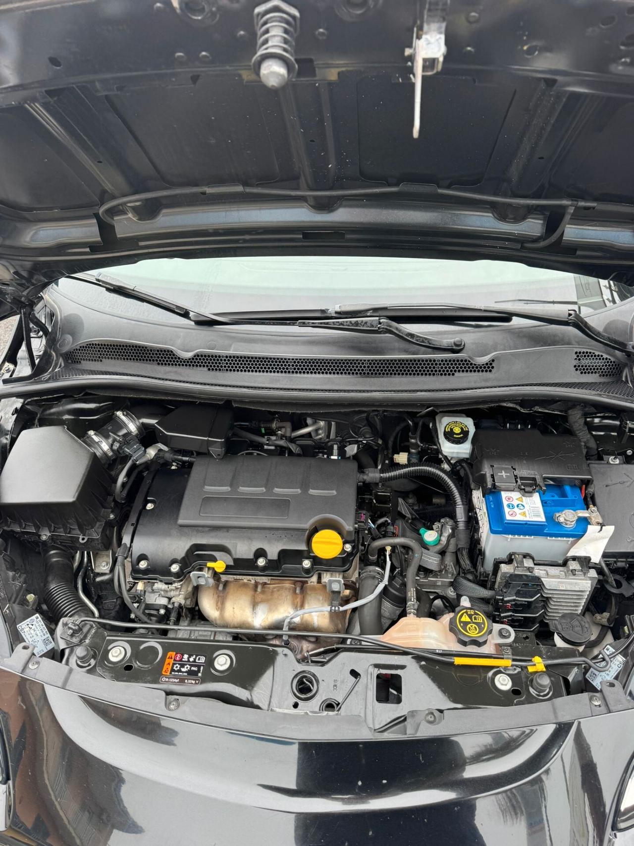 Opel Corsa 1.2 5 porte 120 Anniversary