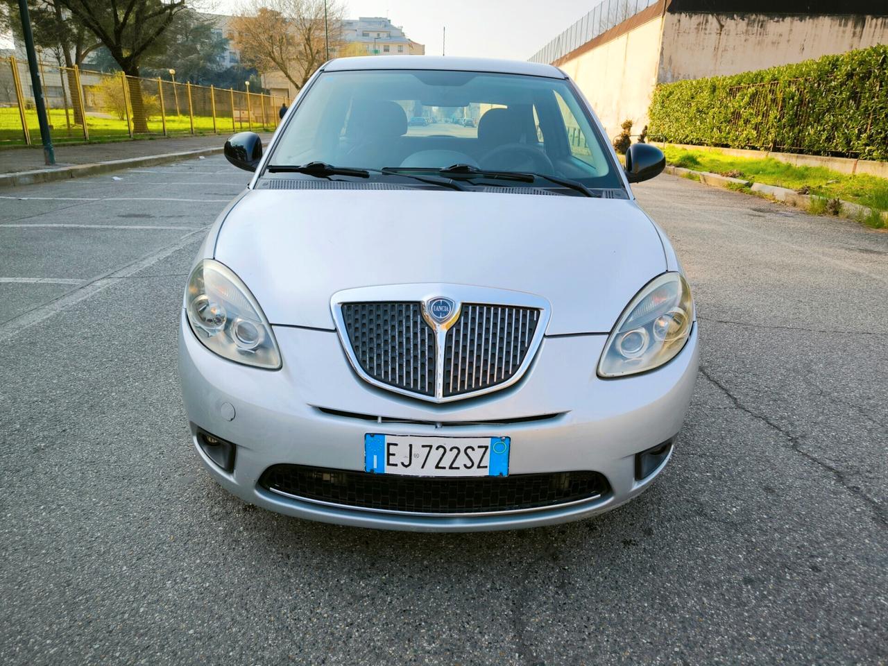 Lancia Ypsilon 1.2 69 CV Platinum