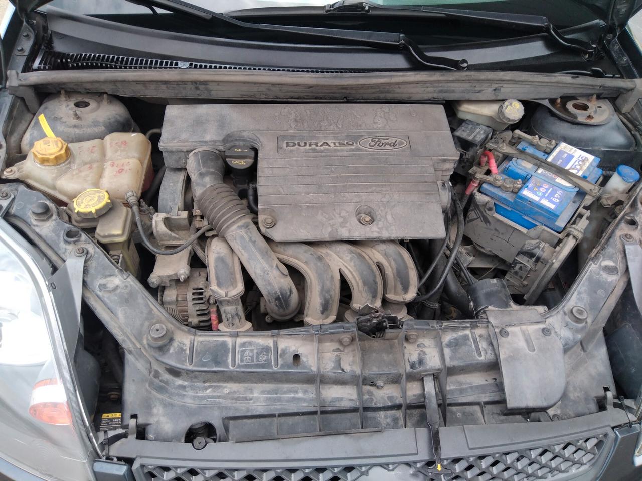 Ford Fiesta 1.2 16V 3p. Ghia x neopatentati