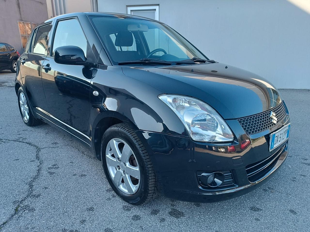 Suzuki Swift 1.3 GPL