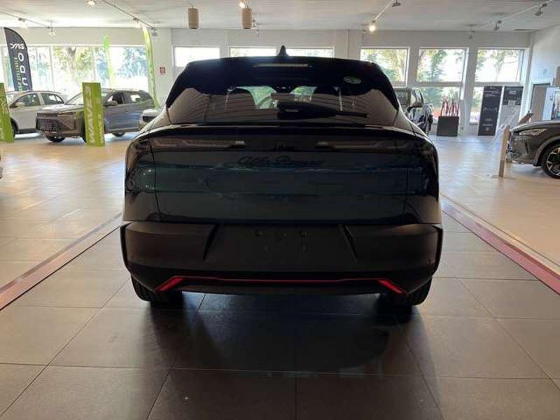 Alfa Romeo Junior BEV elettrica Speciale