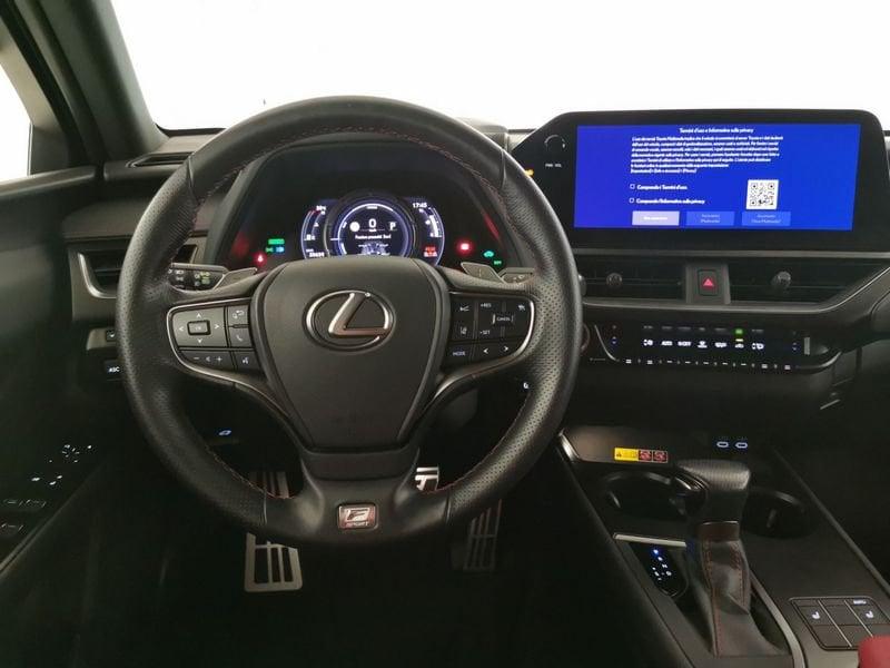 Lexus UX 250h 2.0 F Sport 4wd cvt