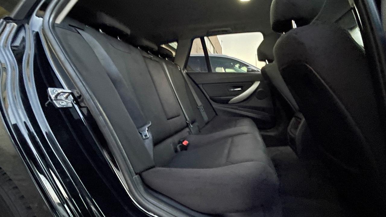 BMW 318D TOURING 2.0 BUSINESS 143CV - FULL LED, PORTELLONE ELETTRICO, NEOPATENTATI