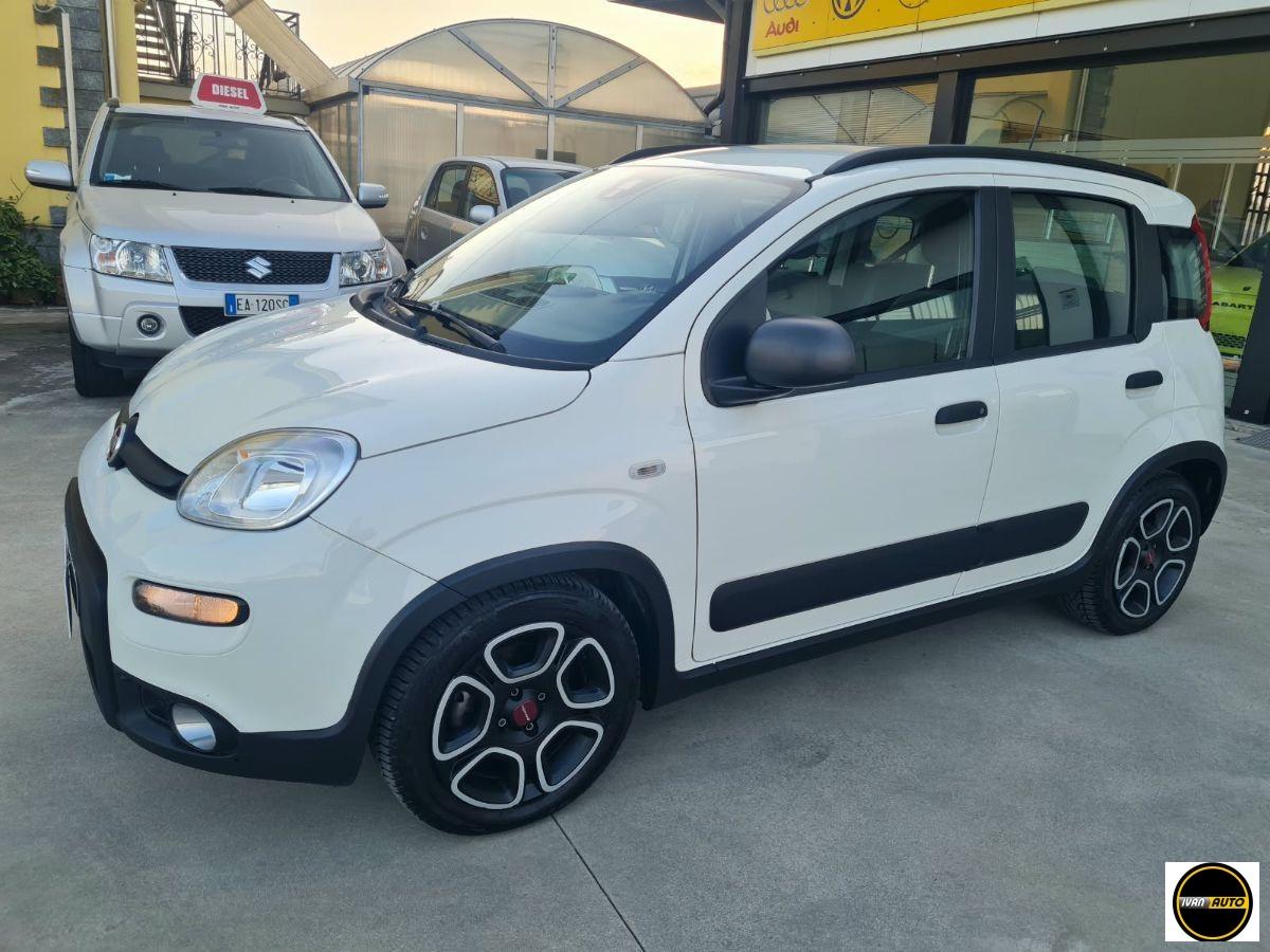 FIAT Panda 1.0 Benzina/Hybrid-Neopatentati-Anno 2021