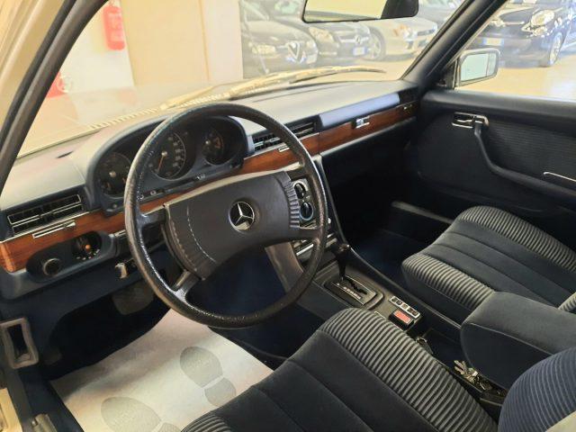 MERCEDES-BENZ 450 SEL W116 V8 AUTOMATICA 5 PORTE.