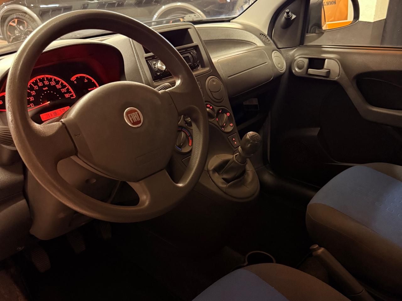 BELLISSIMA FIAT PANDA CON SOLI 71.817 KM