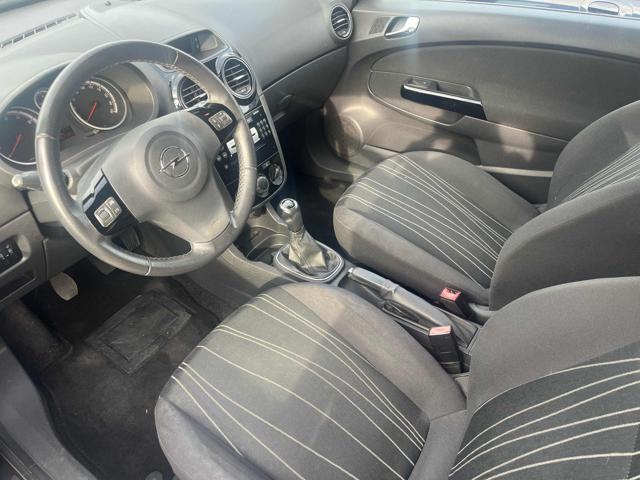 OPEL Corsa 1.2 3 porte Sport