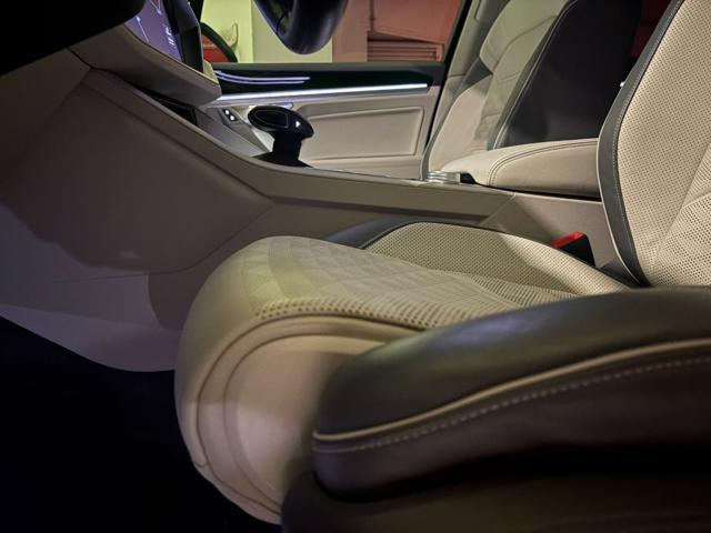 VOLKSWAGEN Touareg 3.0 V6 TDI SCR Elegance ESENTE DA SUPERBOLLO