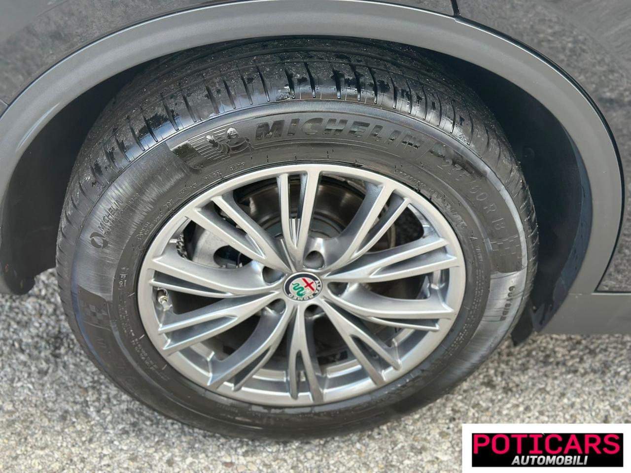 Alfa Romeo Stelvio 2.2 Turbodiesel 160 CV AT8 RWD Business