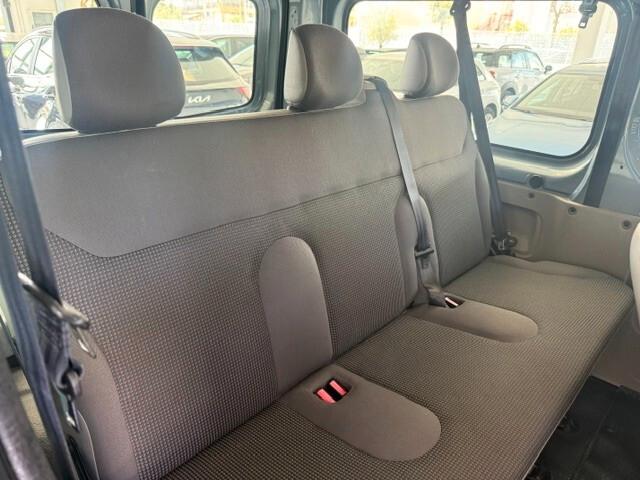 Opel Vivaro 2.0 CDTI 120CV PL-TN 9 posti 2012