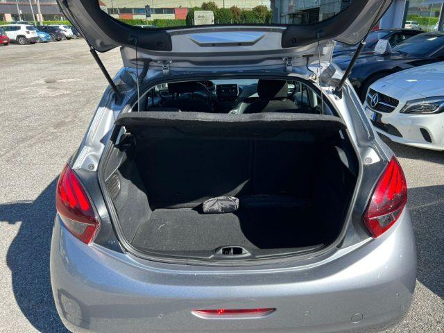 PEUGEOT 208 1° serie PureTech 82 Stop&Start 5 porte Signature