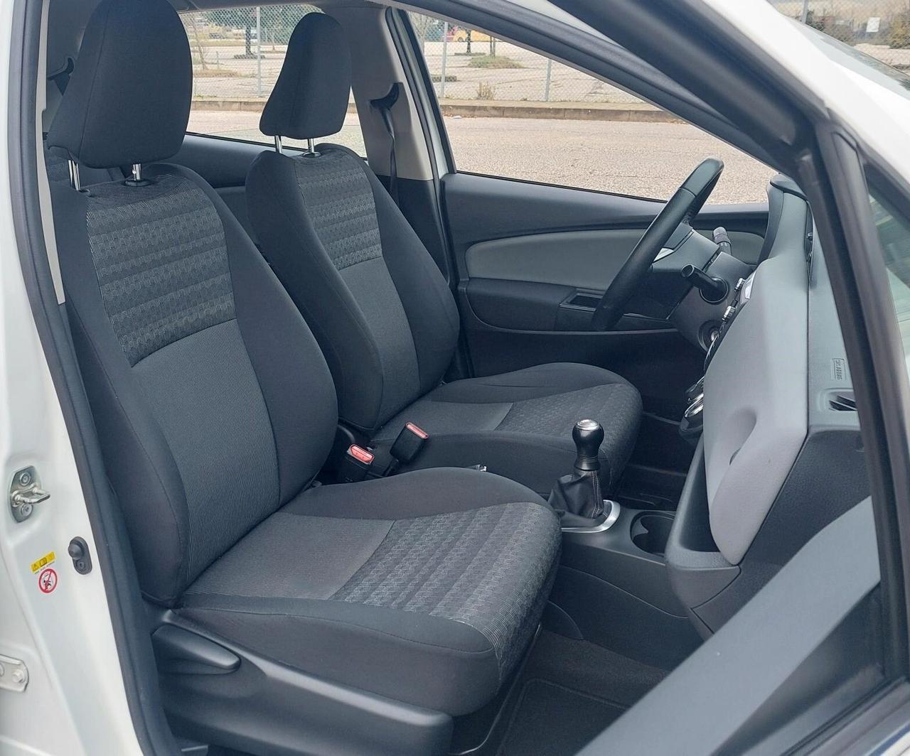 TOYOTA YARIS 1.0-UNICO PROPRIETARIO-NEOPATENTATI