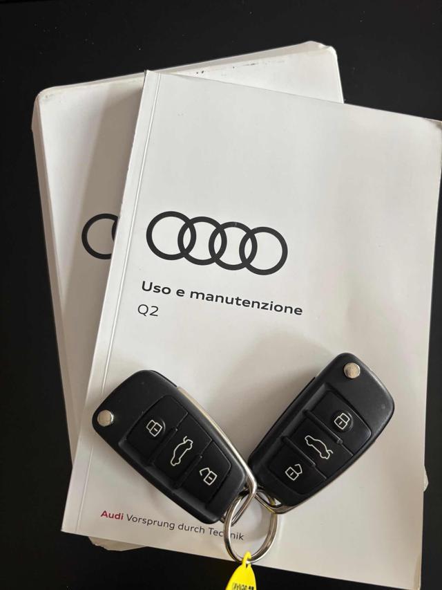 AUDI Q2 30 TDI S line Edition
