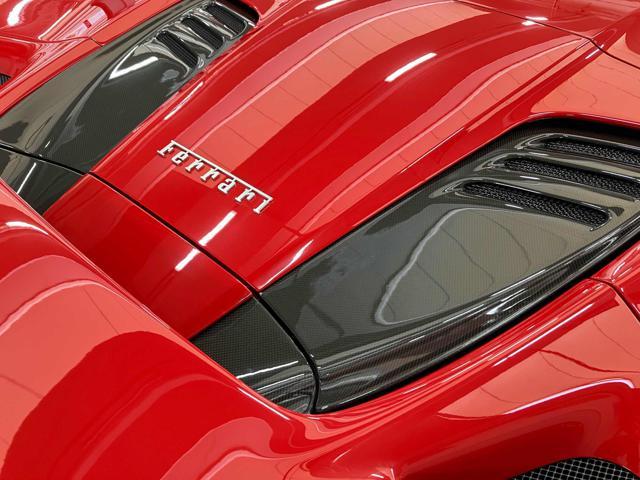 FERRARI F8 Spider |FULL CARBON| LIFT| AFS|APPROVED