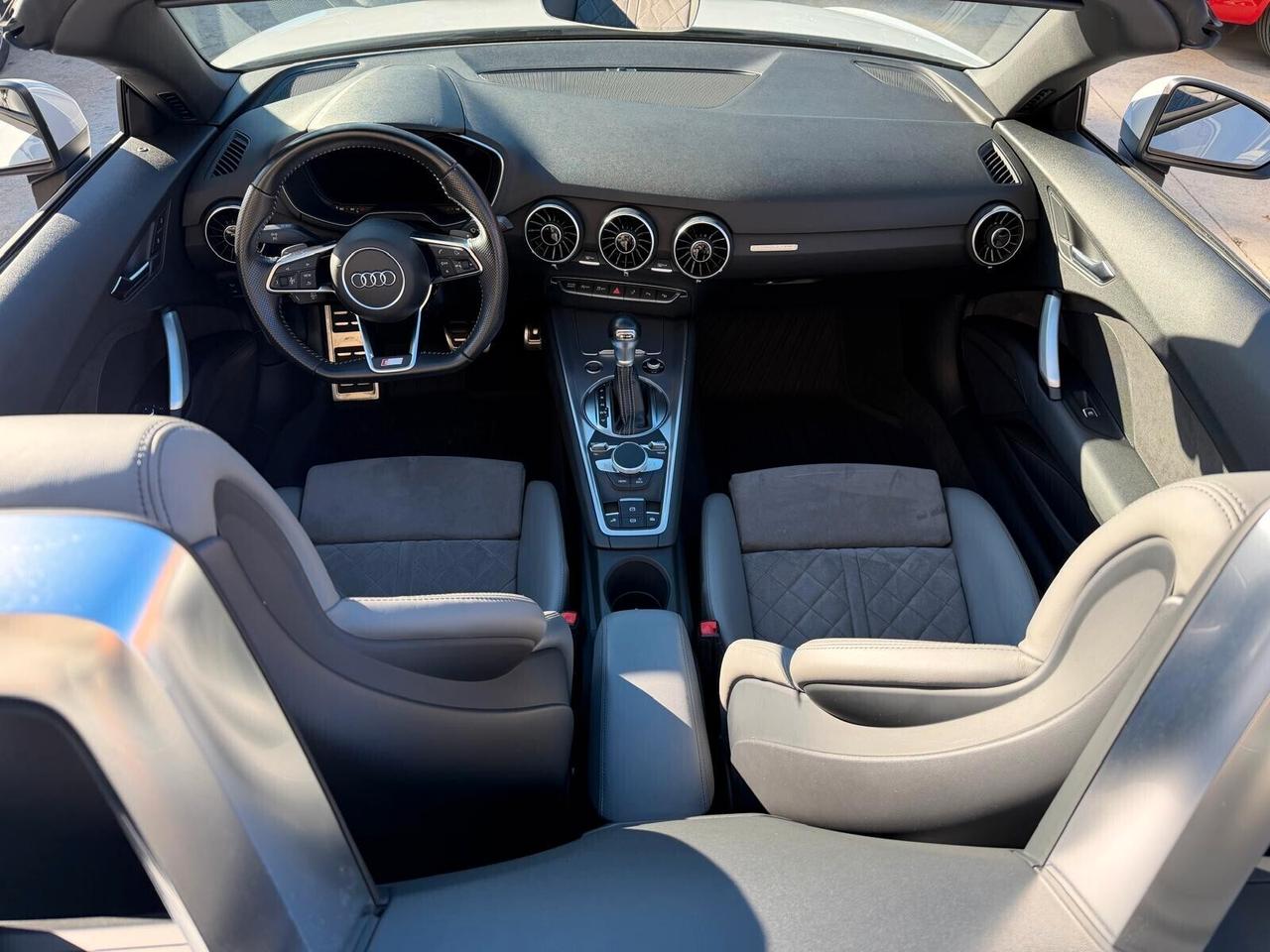 Audi TT Roadster 2.0 TFSI S tronic S line