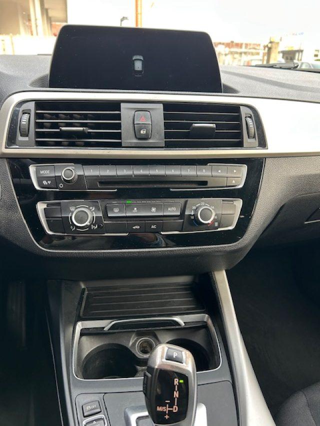 BMW 118 d 5p. Business CAMBIO AUTOMATICO