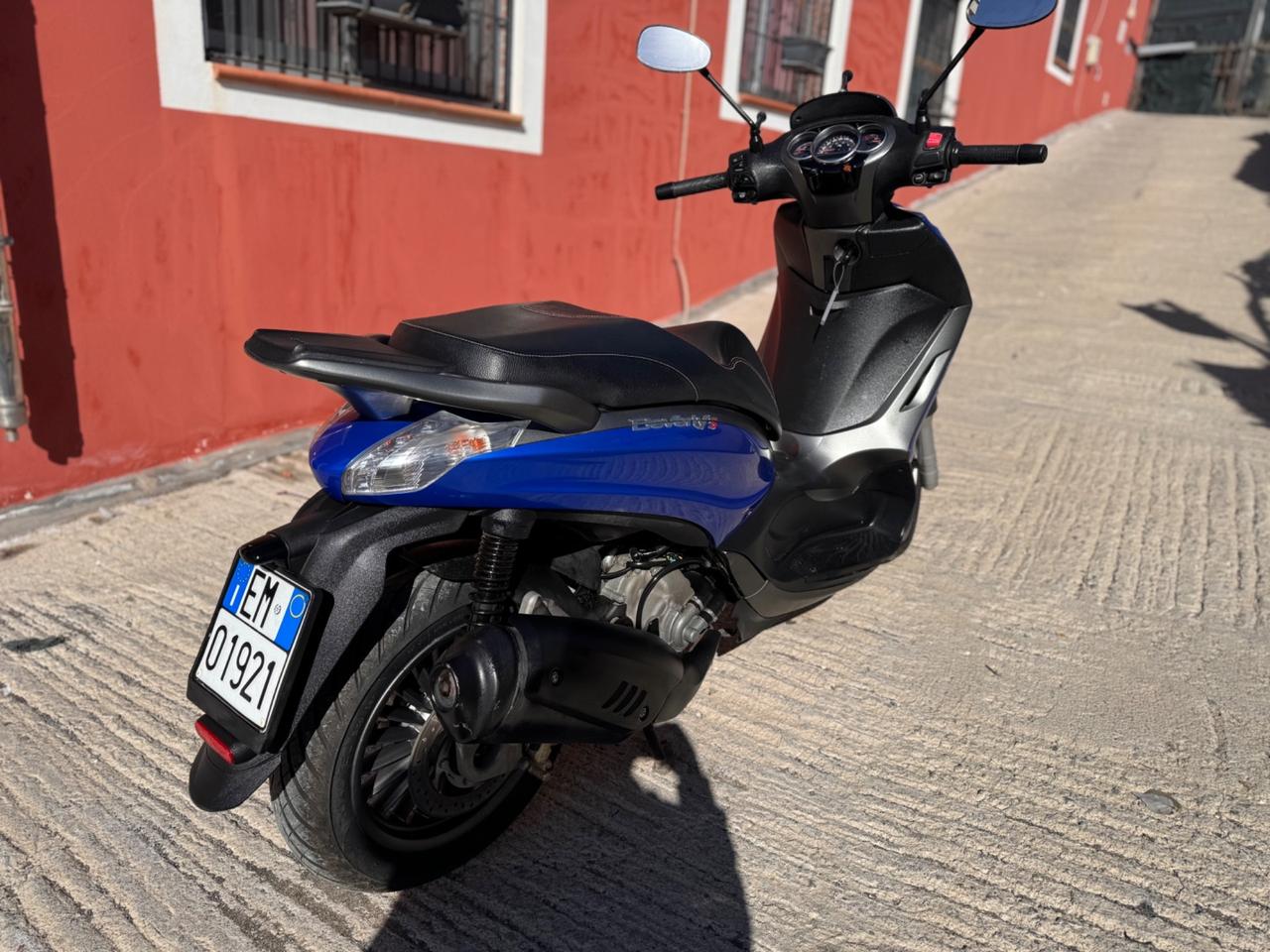 Piaggio Beverly 300 sport