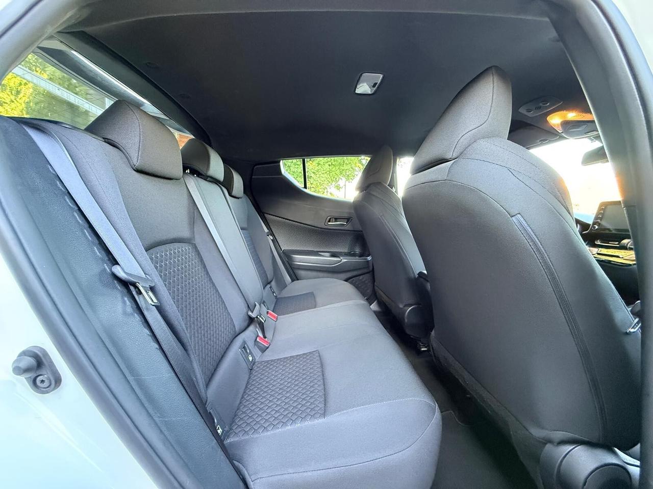 Toyota C-HR 1.8 Hybrid E-CVT Lounge