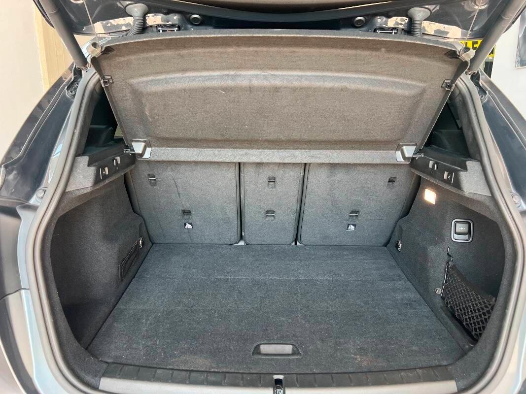 BMW Serie 2 218d Luxury auto my17