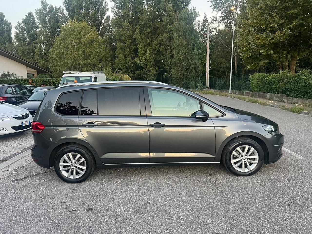 Volkswagen Touran 1.6 TDI 115 CV SCR DSG Business BlueMotion Technology