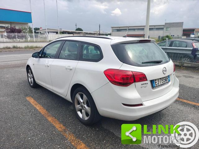 OPEL Astra 1.7 CDTI 110CV Sports Tourer Cosmo