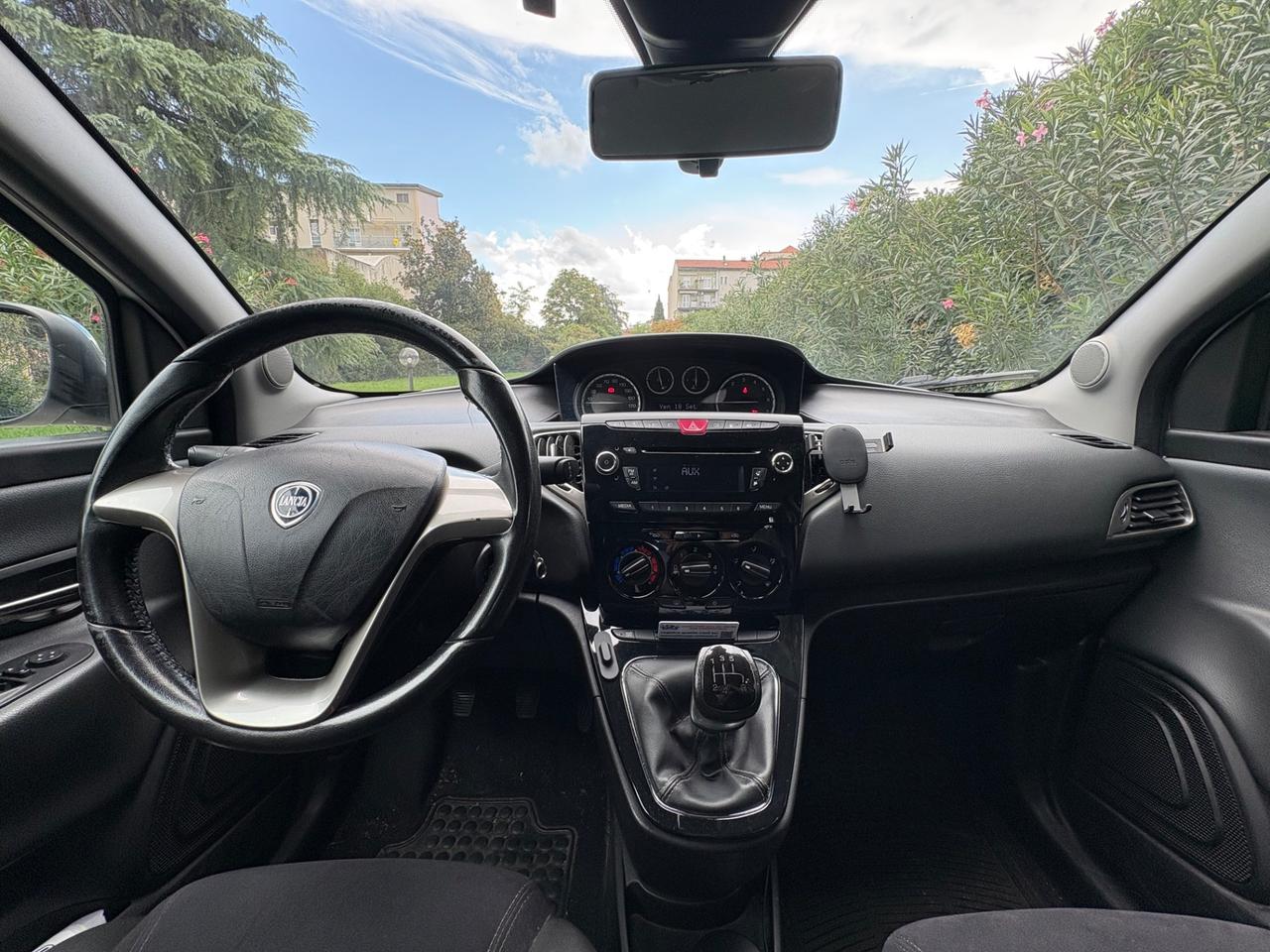 Lancia Ypsilon 0.9 TwinAir 85 CV 5 porte Metano Ecochic Gold
