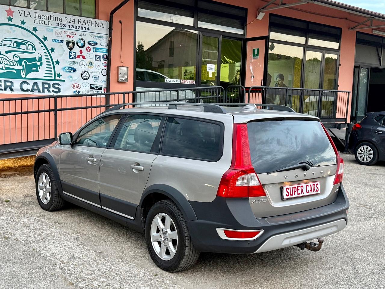 Volvo XC 70 D5 2.4d 185CV AWD AUTOMATICO Momentum