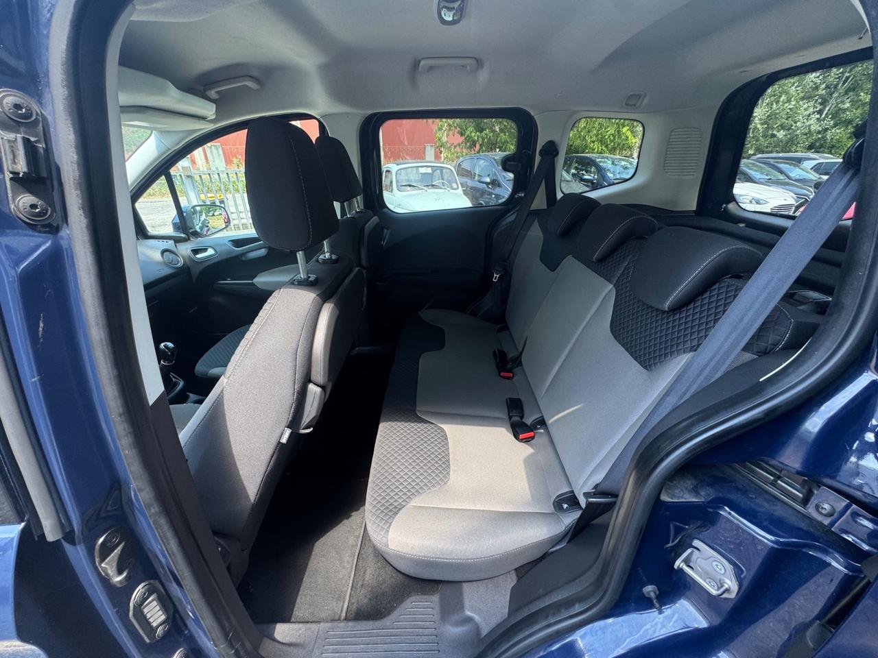 Ford Tourneo Courier 1.5 TDCI 95 CV Plus