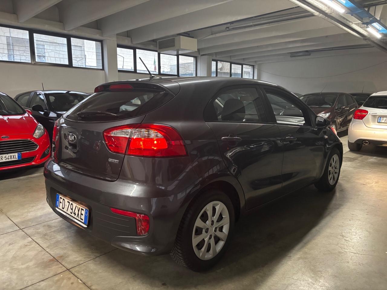 Kia Rio 1.1 CRDi High Tech OK NEOPATENTATI