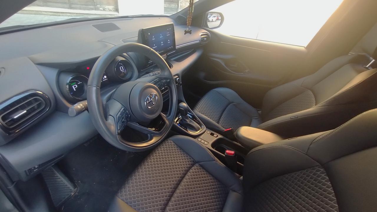 Toyota Yaris 1.5 Hybrid 5 porte Lounge