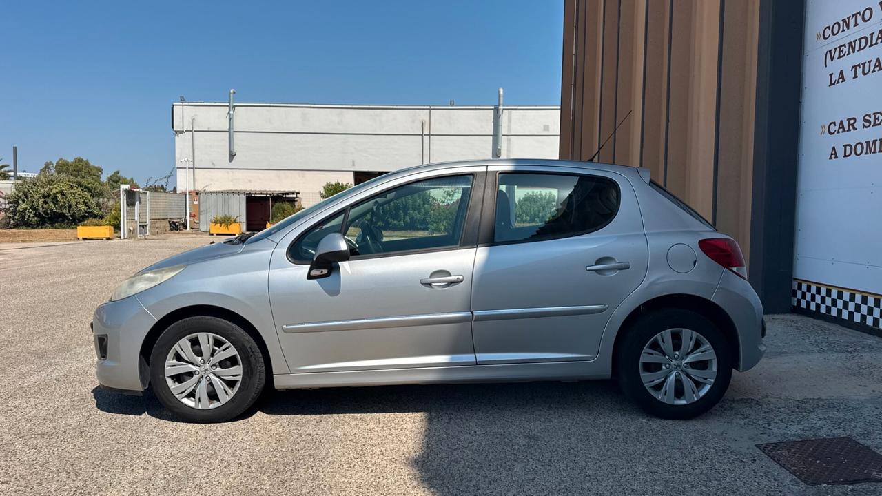 Peugeot 207 1.4 75CV NEOPATENTATI - 2011