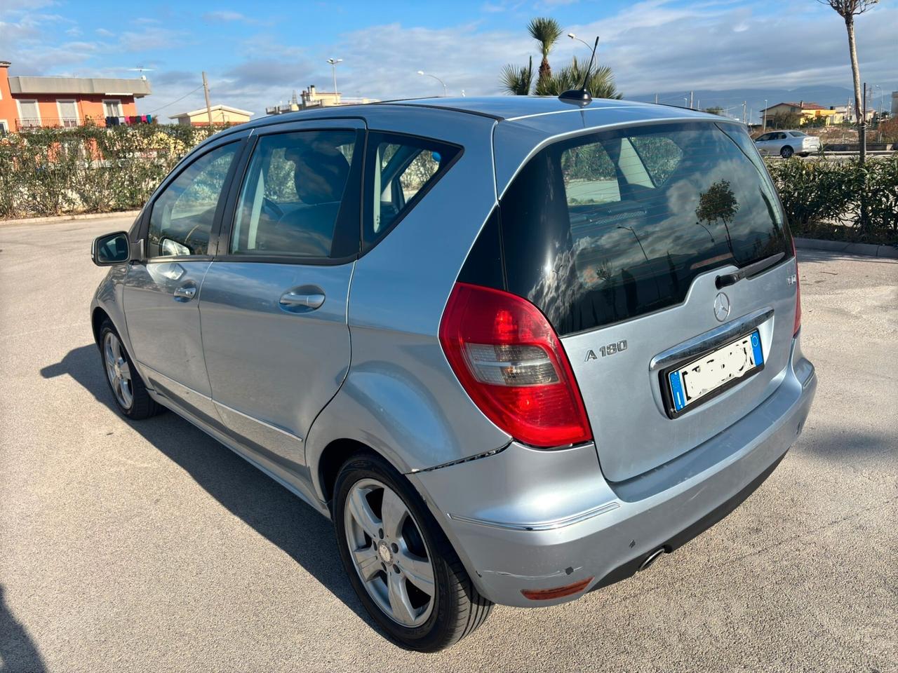 MERCEDES A180 CAMBIO AUTOMATICO