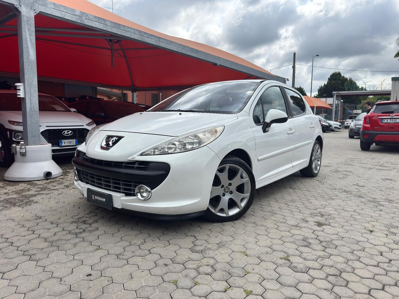Peugeot 207 ADATTA A NEOPATENTATI 1.6 GPL