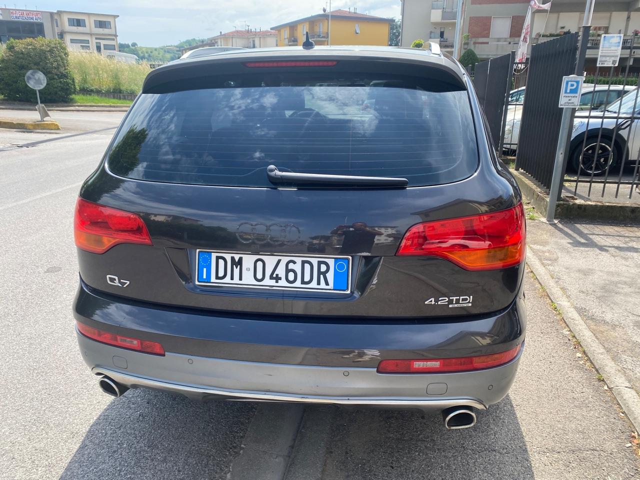 Audi Q7 4.2 V8 TDI quattro tiptronic
