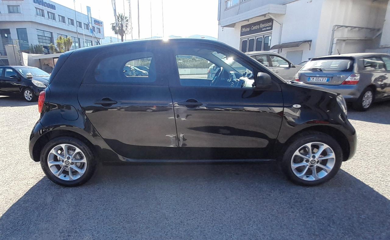 Smart ForFour 70 1.0 Youngster