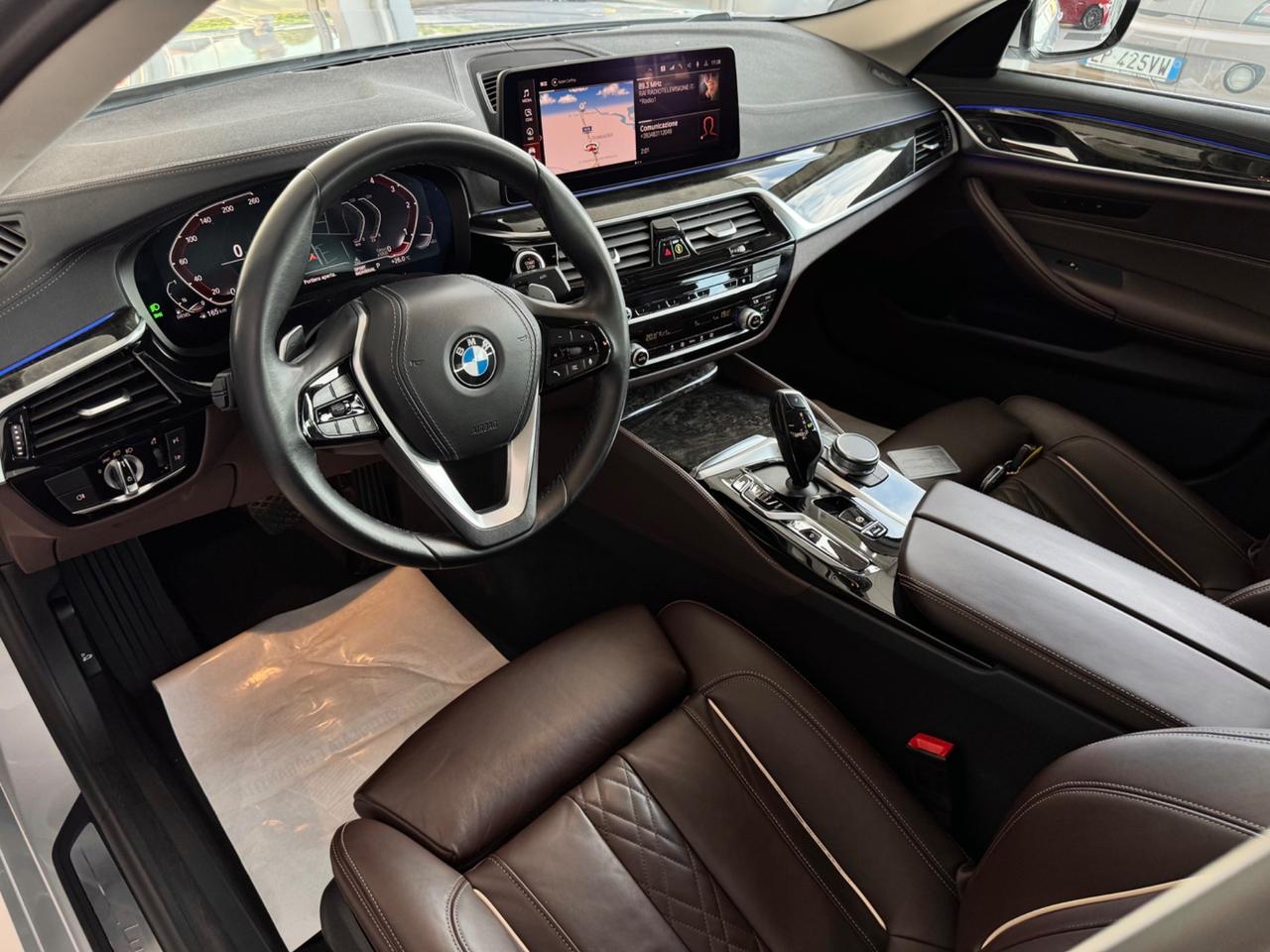 Bmw 530d 48V xDrive Luxury LCI LED TETTO