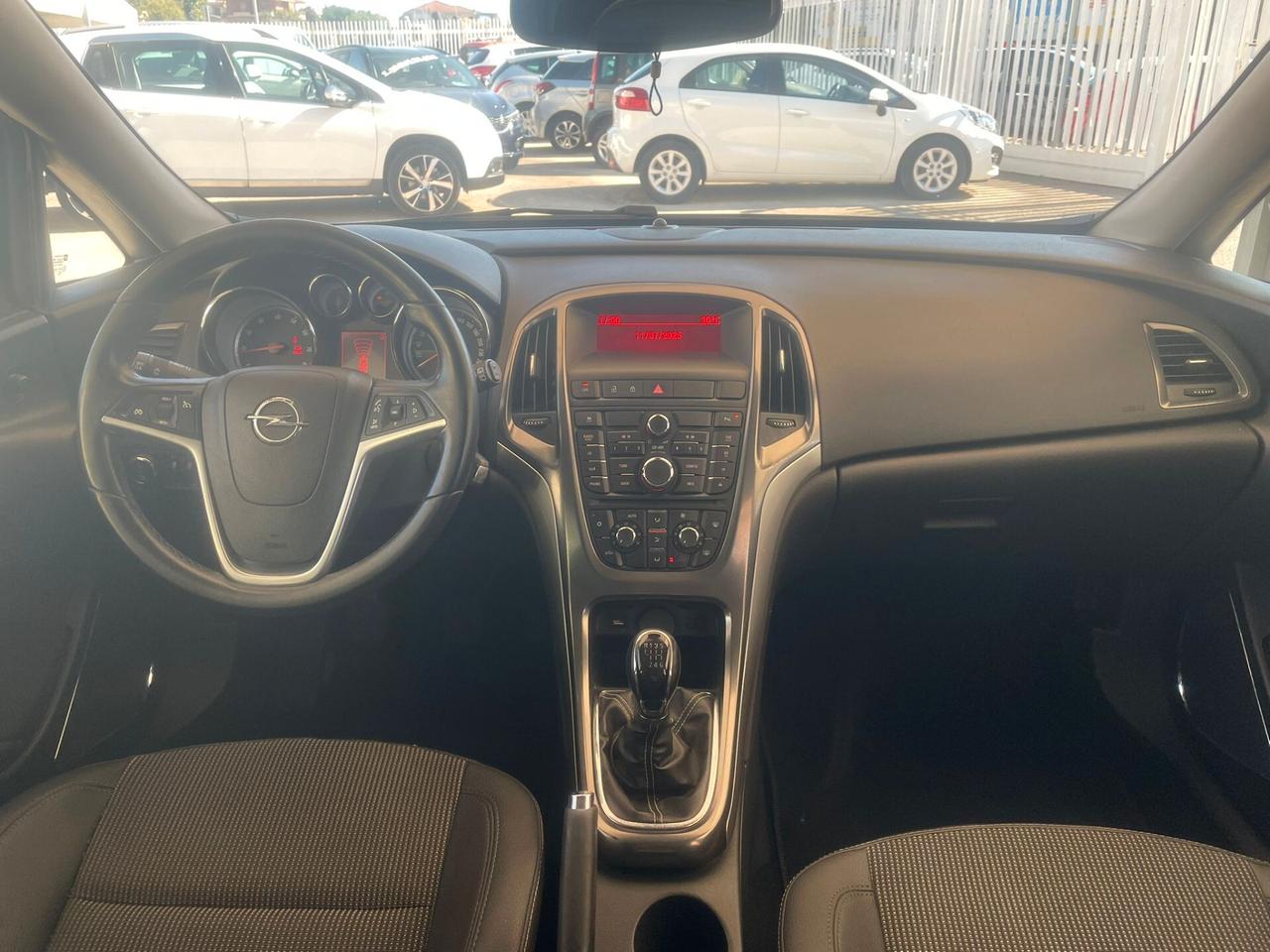 Opel Astra 1.4 Turbo 140CV 5 porte GPL Tech Cosmo
