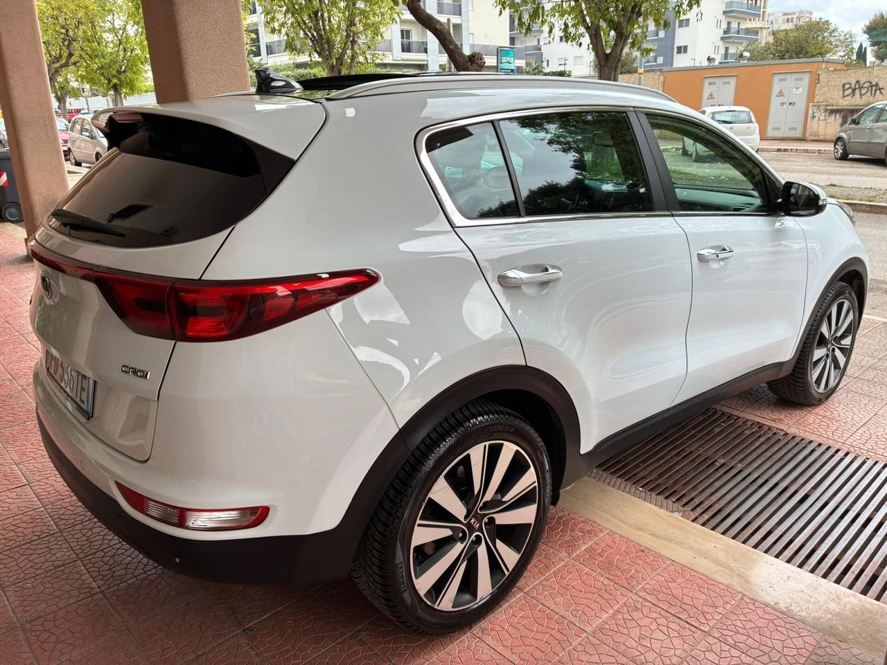 Kia Sportage 1.7 CRDI Full tetto navi-2016