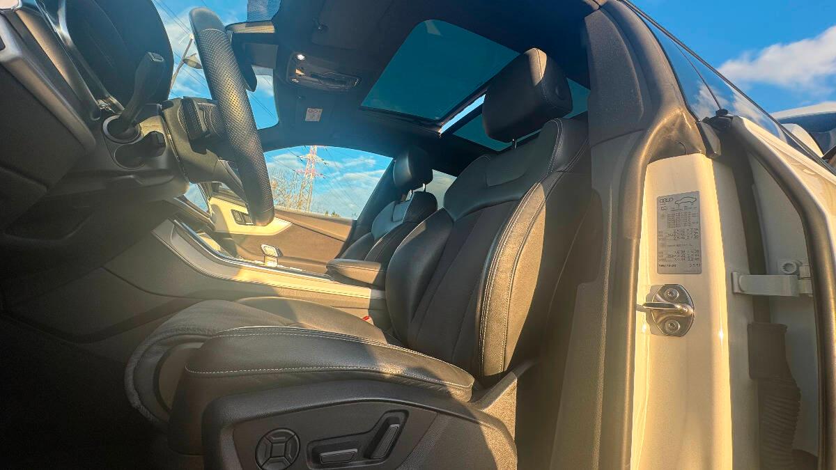Audi Q8 55 3.0 tfsi mhev Sport quattro tiptronic
