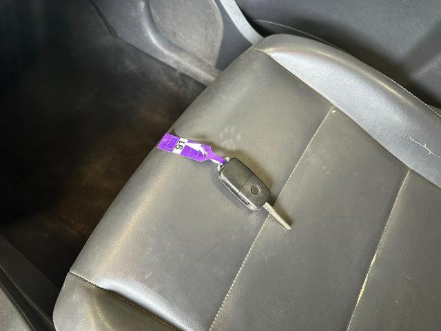 VOLKSWAGEN Touran 1.6 TDI DSG COMFORTLINE 7 POSTI