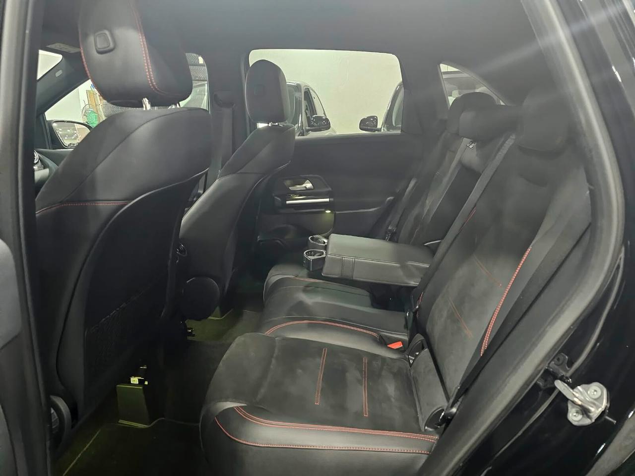 NUOVA MERCEDES-BENZ CLASSE B 180d 116CV PREMIUM AMG