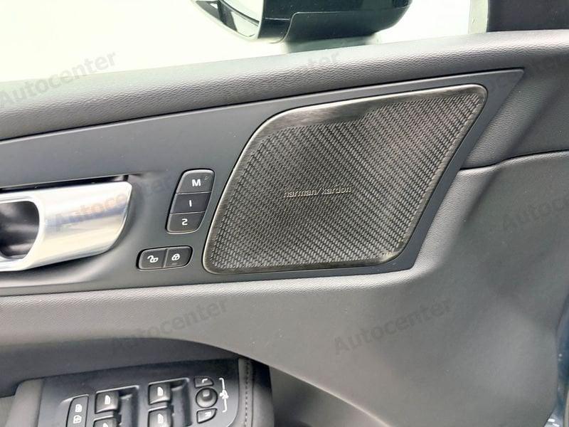 Volvo XC60 XC60 T6 PLUG IN ULTRA BLACK EDITION AWD AUT
