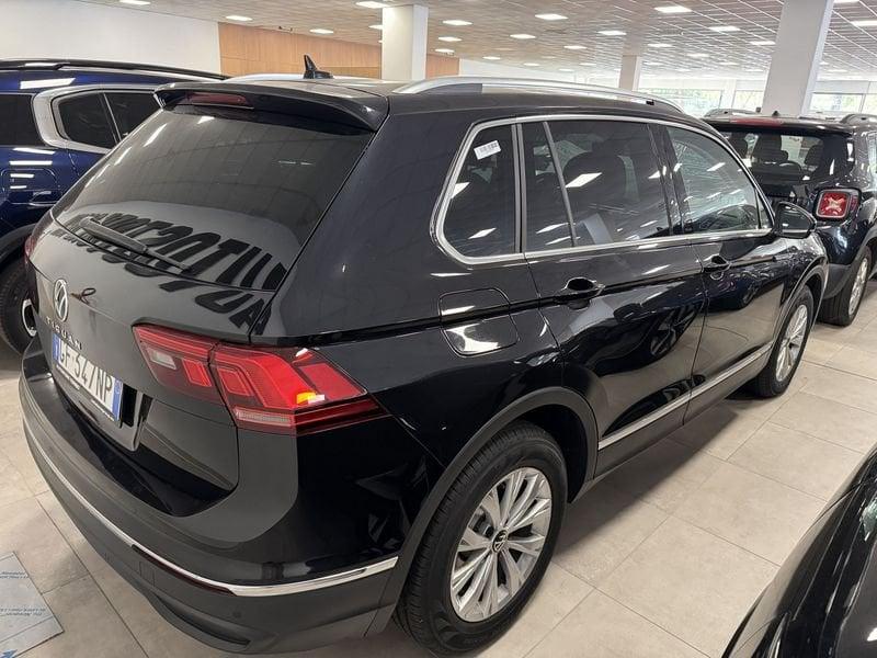 Volkswagen Tiguan II 2021 2.0 tdi Life 150cv dsg