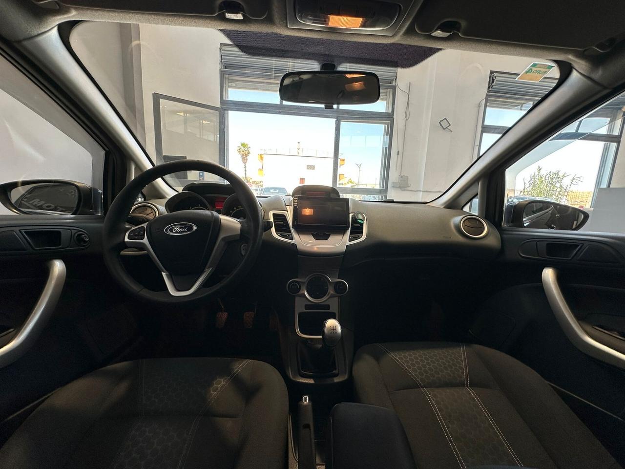 Ford Fiesta 1.4 TDCi 68CV 5 porte Titanium