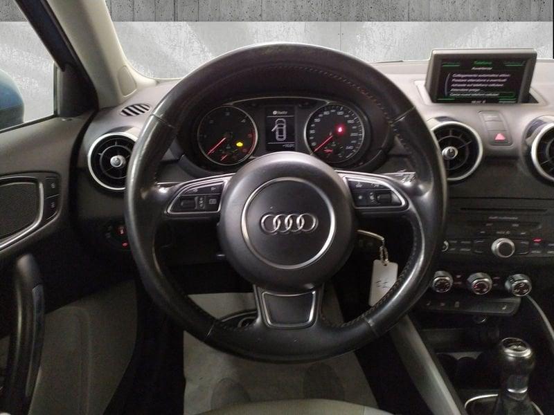 Audi A1 1.6 tdi Attraction 105cv