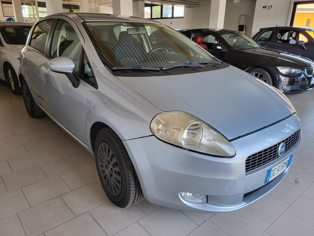 Fiat Grande Punto Starjet 16V 5p Dynamic